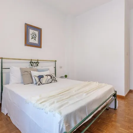 A 5 Min Dalla Stazione X5 Apartment