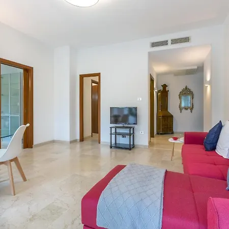 Lejlighed Guesthost - A 5 Min Dalla Stazione X5 *
