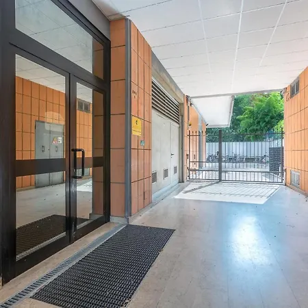 Apartament Guesthost - A 5 Min Dalla Stazione X5 Ferrara