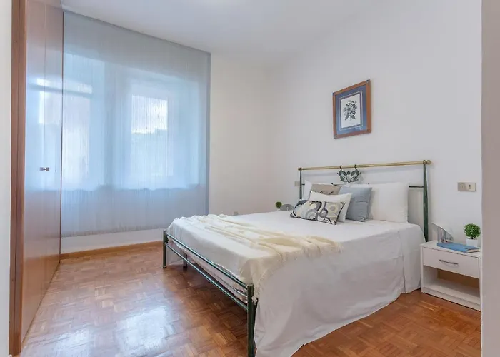 Appartement Guesthost - A 5 Min Dalla Stazione X5 Ferrara