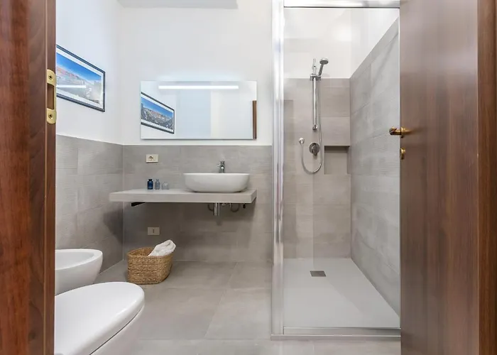 Guesthost - A 5 Min Dalla Stazione X5 Appartement Ferrara