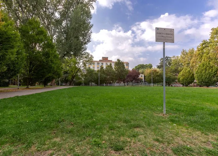 Guesthost - A 5 Min Dalla Stazione X5 Appartement Ferrara