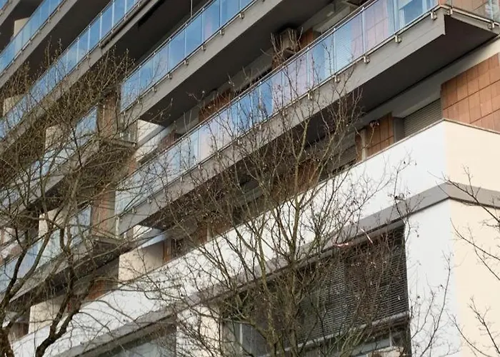 Guesthost - A 5 Min Dalla Stazione X5 Appartement Ferrara